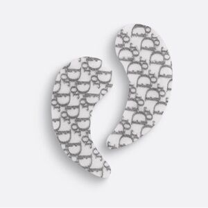 Dior The Eye Patches Gray Patterned Eye Patches
1 Pair.